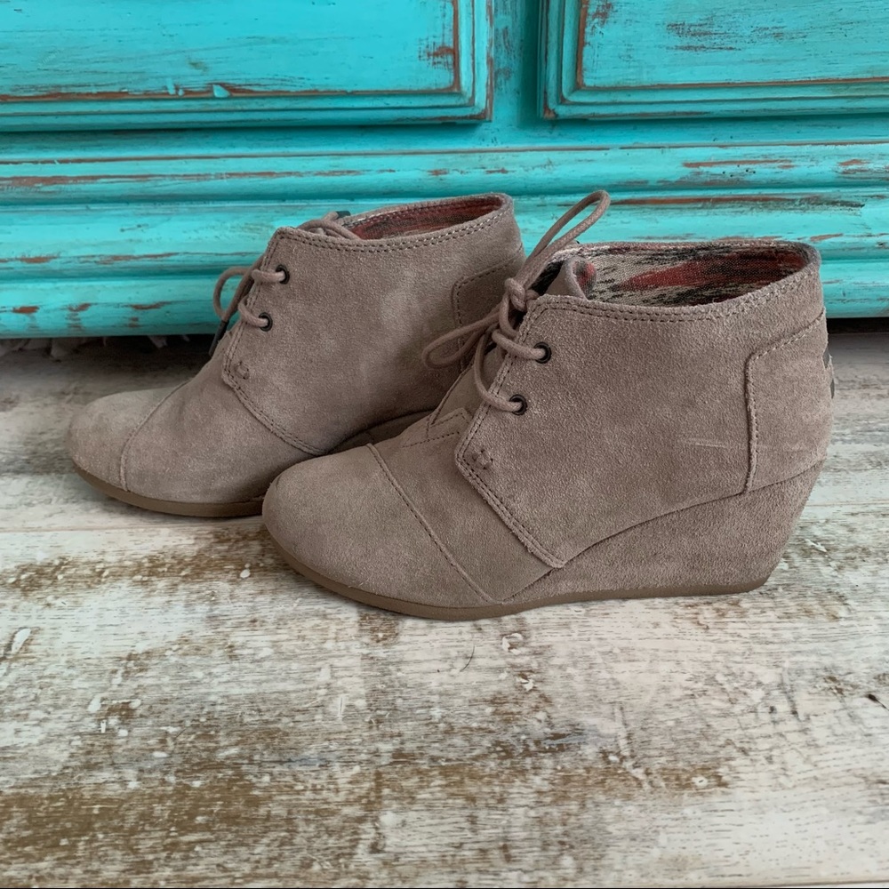 Toms Wedge Booties